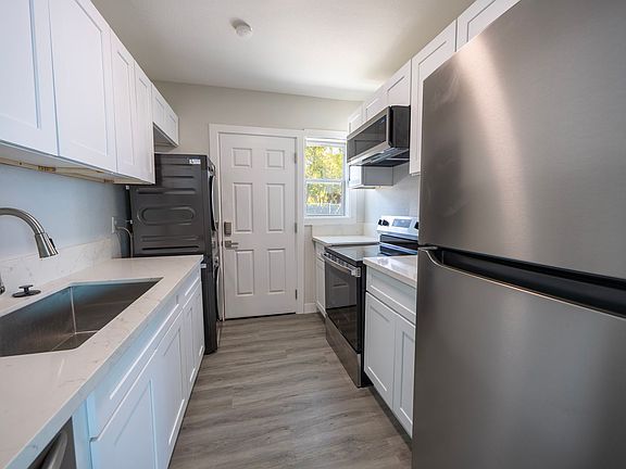 2nd image of 1008 S 3rd St Unit 1