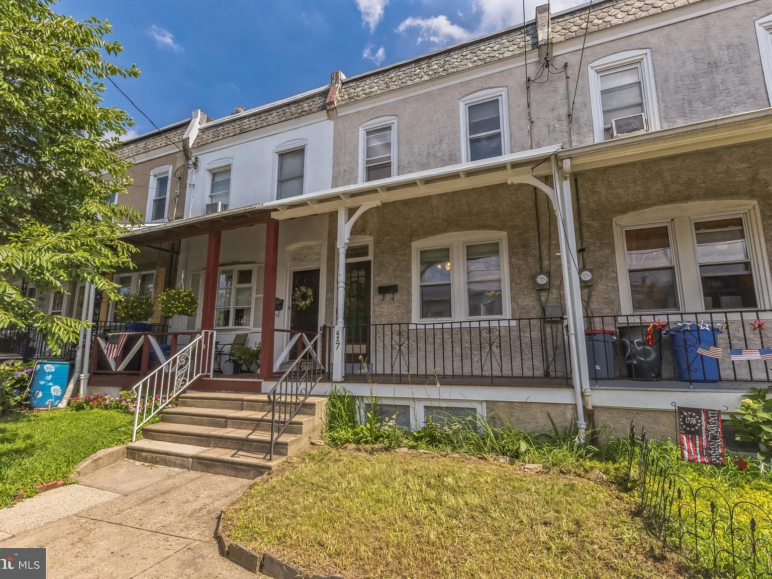 3 bed, 1.0 bath, 1200 sqft, $2,000 — Photo 3