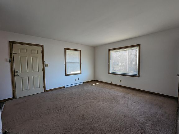 3rd image of 2612 Canterbury Ln #3