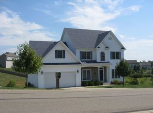 4 Dove Dr, Athens, OH 45701