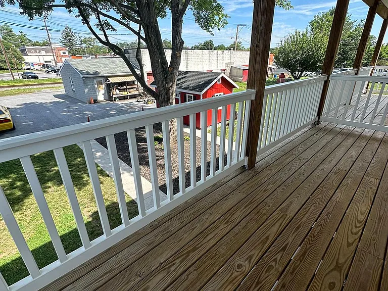 29 Belview Ave — Photo 3