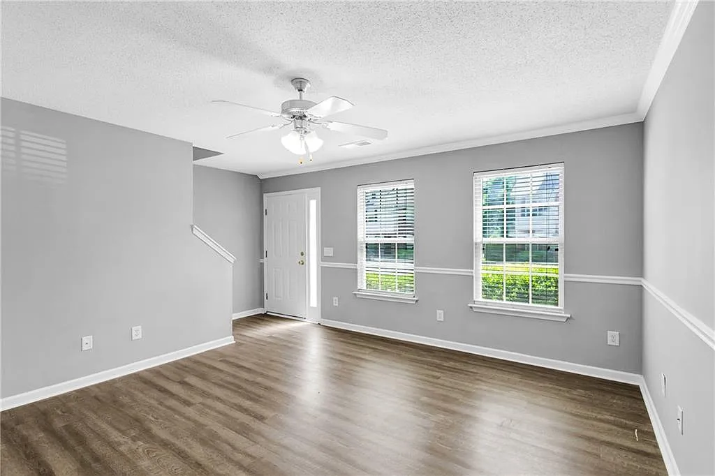2 bed, 2.5 bath, 1188 sqft, $1,350 — Photo 3