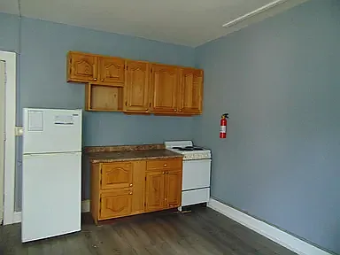 37 Hooker Ave #4 — Photo 3