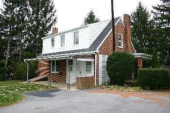 2nd image of 20403 Jefferson Blvd