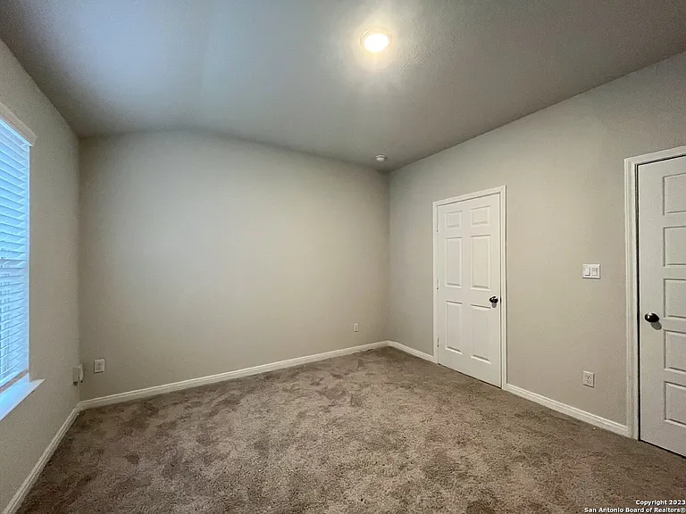 438 Shelton Pass — Photo 20