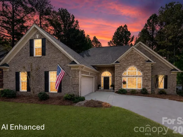 147 Honeysuckle Creek Loop, Mooresville, NC 28117