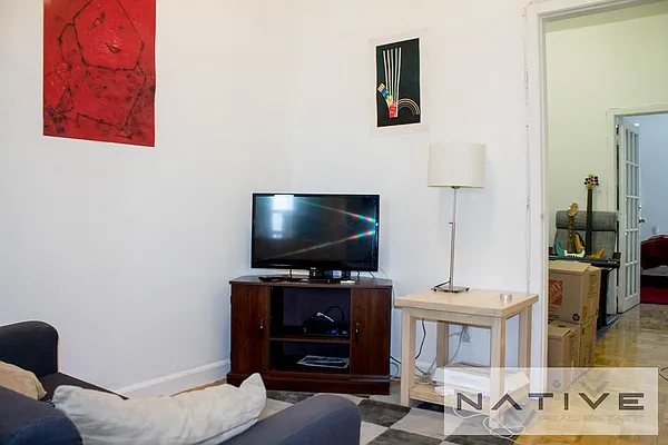 Rented by Native Real Estate LLC | media 10