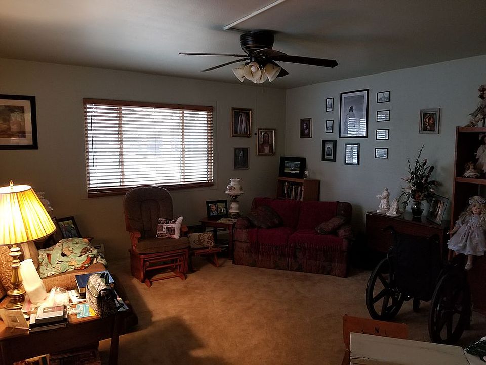 1st image of 933 Oilfield Ave