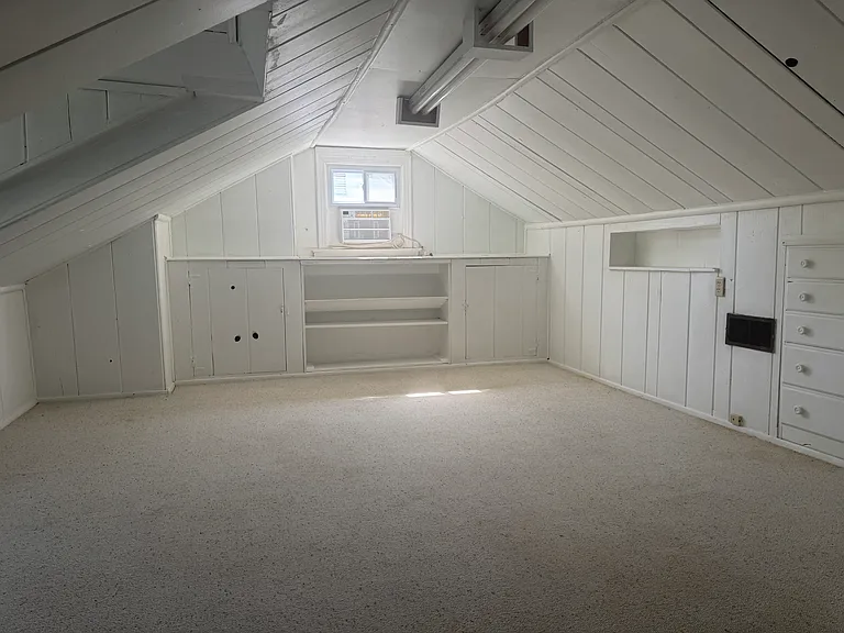 7549 Hiawatha Ave — Photo 11