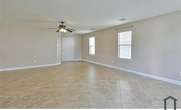 18211 Temple Hill Ln — Photo 3