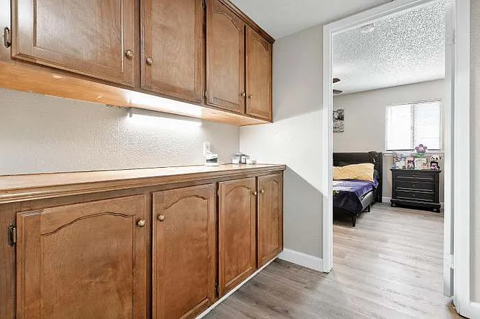 6205 N Barcus Ave — Photo 18