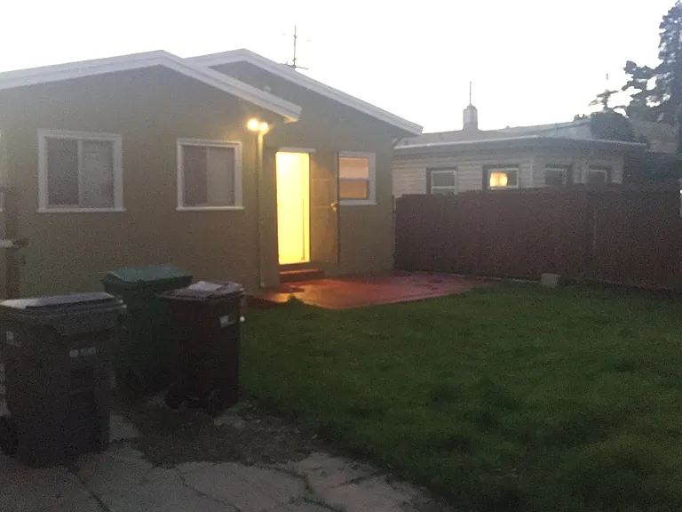 5440 Trask St — Photo 5