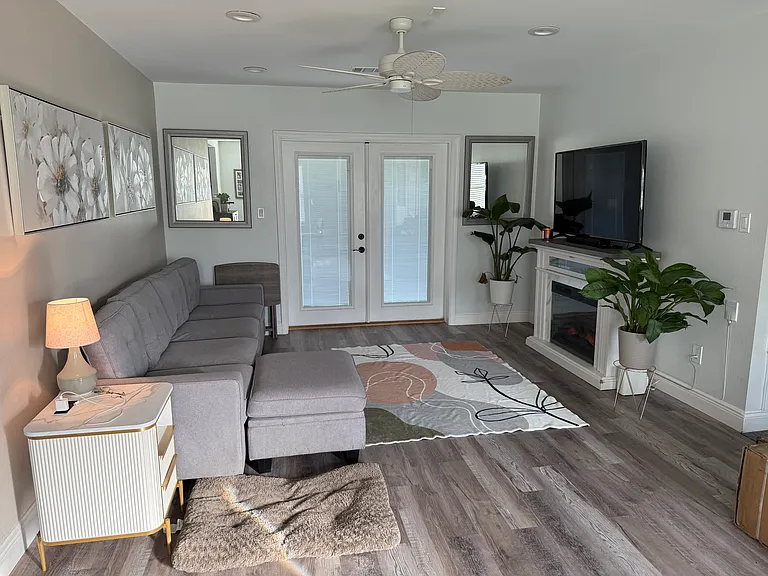 10667 Bridge Creek Dr — Photo 12