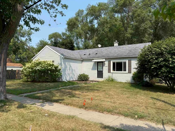 2302 Carolina St, Midland, MI 48642