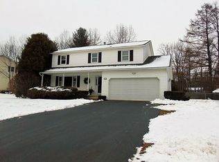 12 Baltusrol Dr, Clifton Park, NY 12065