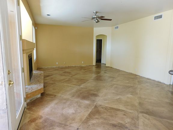 5th image of 5485 W Arrowhead Lakes Dr