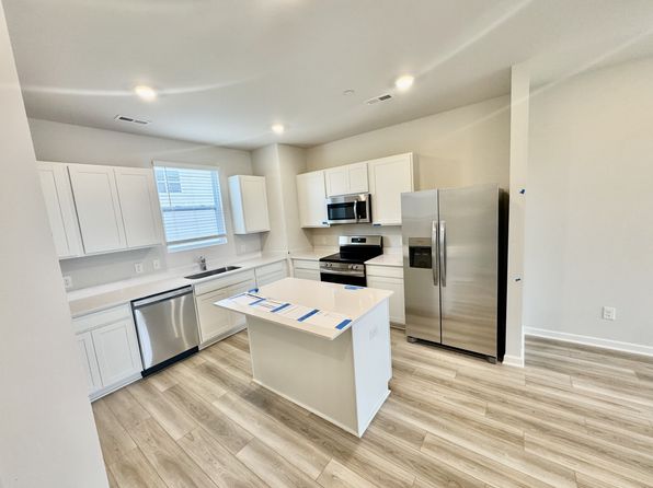 1002 Taylor Cir, Chapel Hill, TN 37034