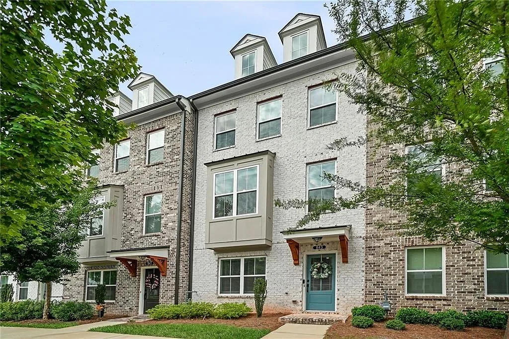 3 bed, 3.5 bath, 1732 sqft, $2,950 — Photo 1