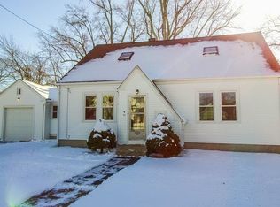 20 Carrier St, Bellingham, MA 02019