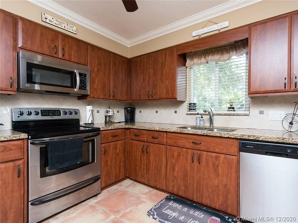 1st image of 10451 SW 50th Pl