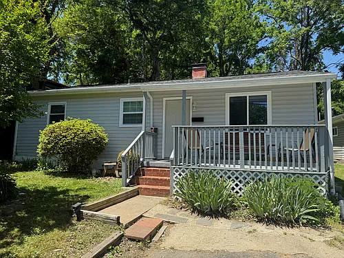 517 7 1/2 St SW Photo 1