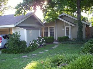 425 Echo Hill Dr, Ballwin, MO
