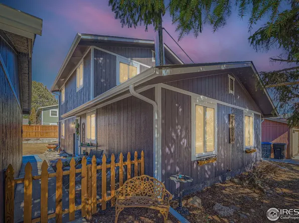 1055 Ponderosa Cir, Longmont, CO 80504