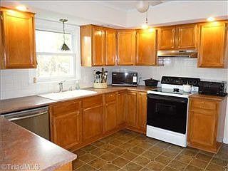 5th image of 4108 Sagamore Ln