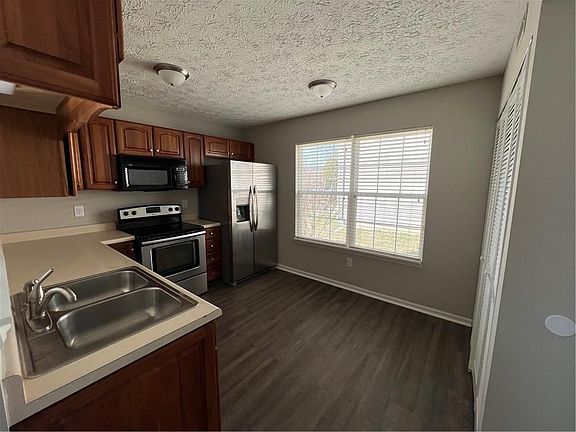 5th image of 6698 Wimbledon Dr