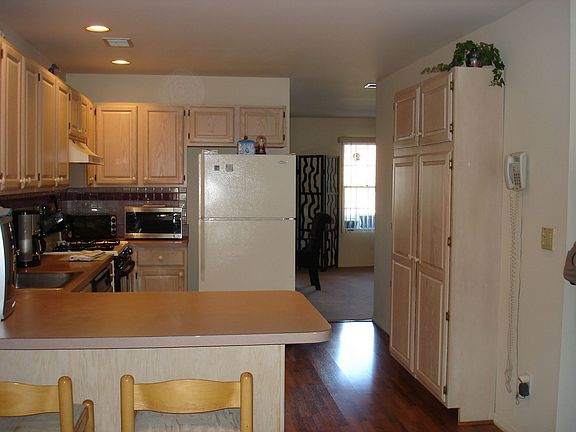 Eat in Kitchen