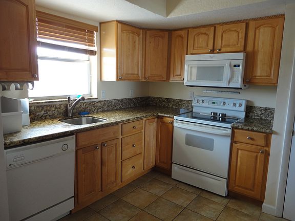 3rd image of 121 Wettaw Ln APT 209
