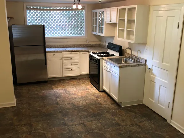 7405 Dixon St, Forest Park, IL 60130