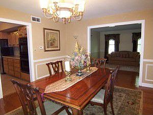 4th image of 3719 Woodridge Ct