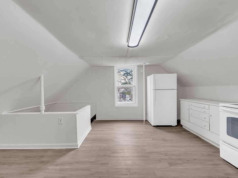 1st image of 2677 E 126th St #3