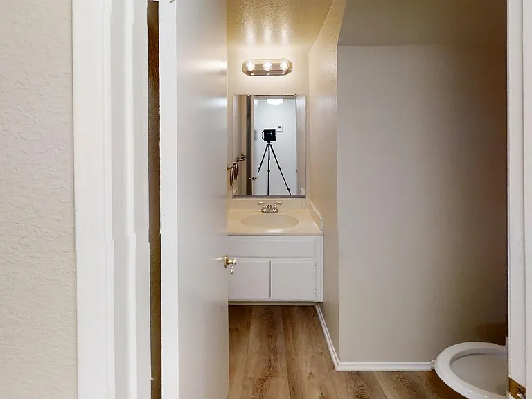 13424 Francisquito Ave #D — Photo 23