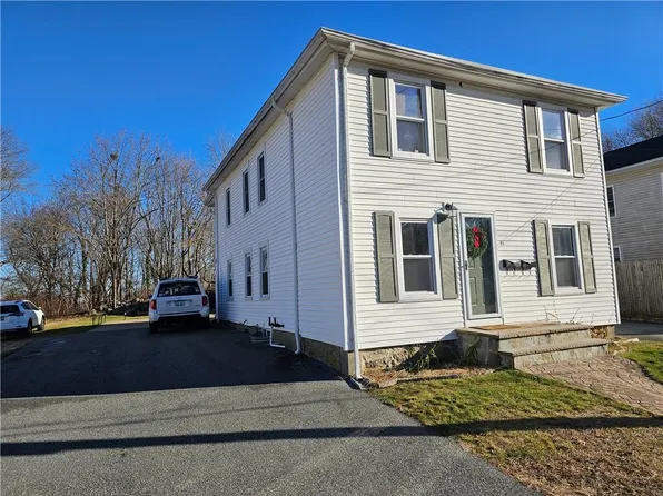 45 Bates Ave, Coventry, RI 02816