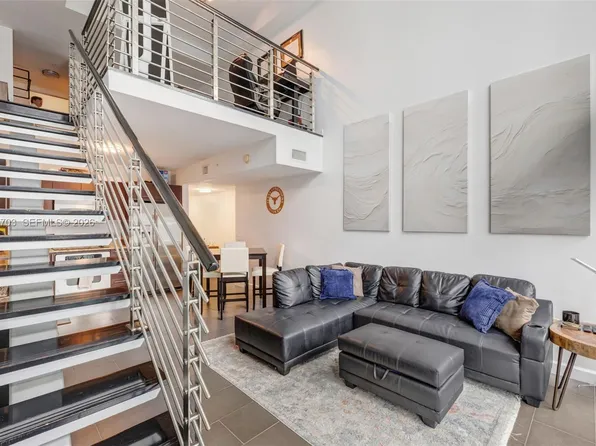 41 SE 5th St APT 1306, Miami, FL 33131