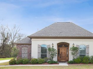 18647 Old Maplewood Dr, Prairieville, LA 70769