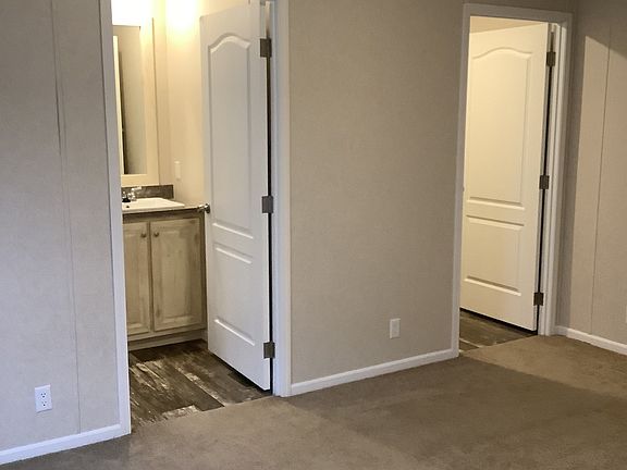 5th image of 9910 Geraldine St #103