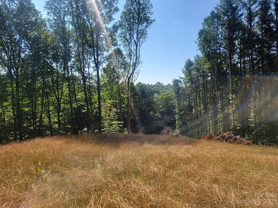 1st image of 22 Thorncrest Dr #22