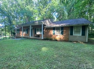 59 Little Valley Dr, Troutville, VA 24175