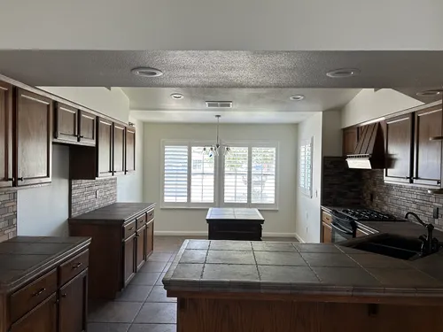 5123 W Iris Ct Photo 1