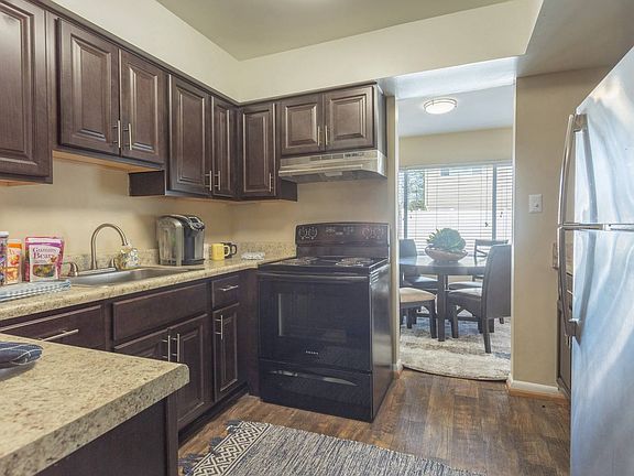 Grand Lake Townhomes