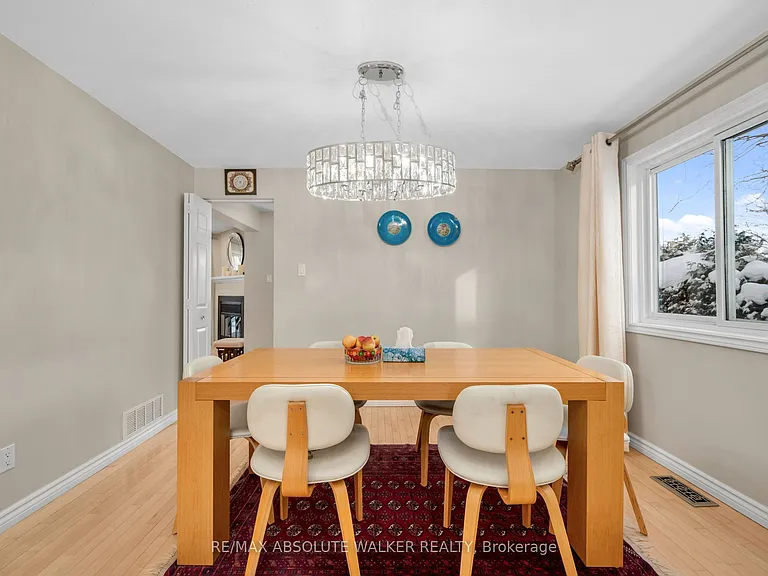 1849 Montereau Ave — Photo 10