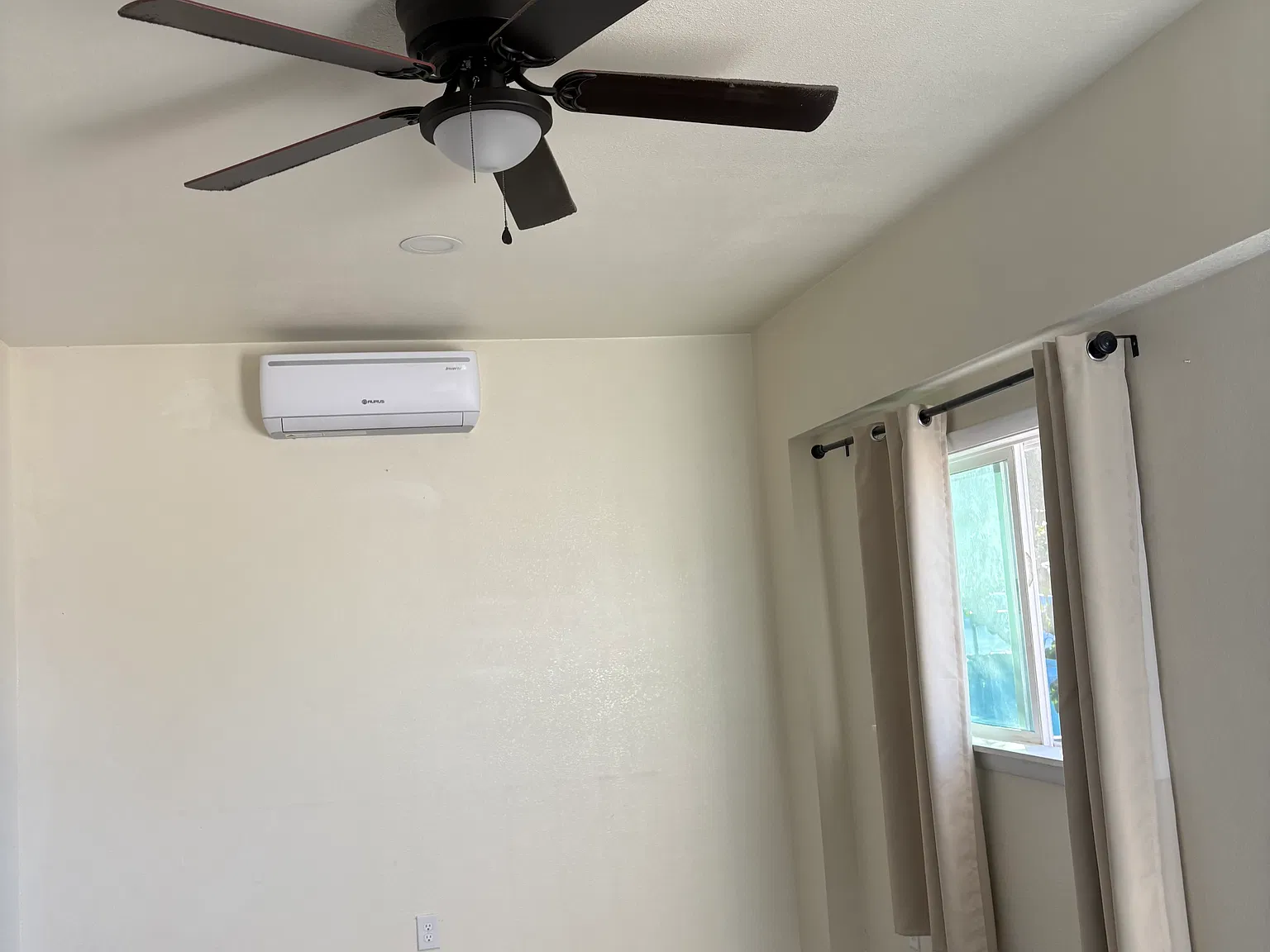 2 bed, 1200 sqft, $1,600 — Photo 1