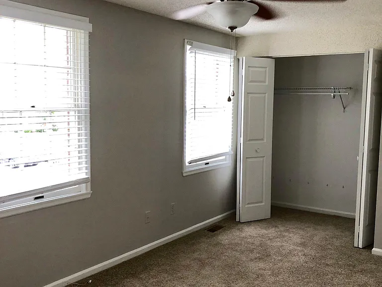9452 Tracey Lynne Cir — Photo 13