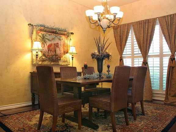 Formal Dining Room with Hardoowd Floor