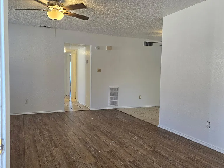 2411 Springmont Ct #2409 — Photo 9