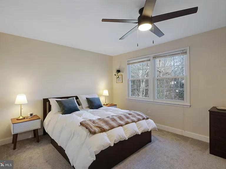 3290 Applegate Ct — Photo 14