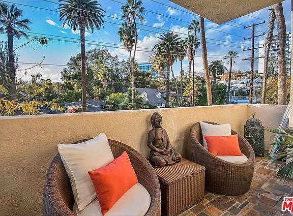5th image of 930 N Doheny Dr APT 312